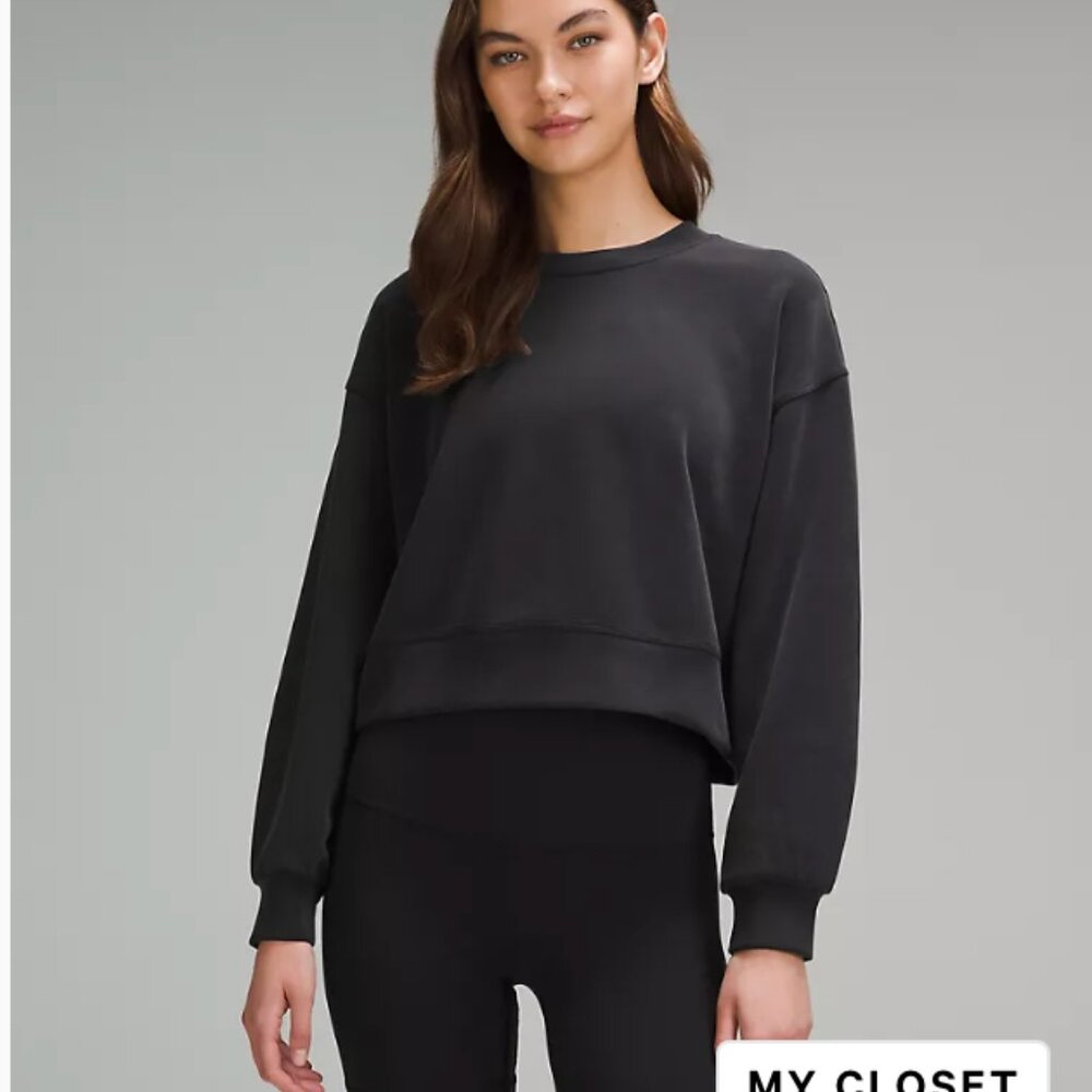 Black Lululemon Softstreme Cropped Crewneck [SIZE 6]
